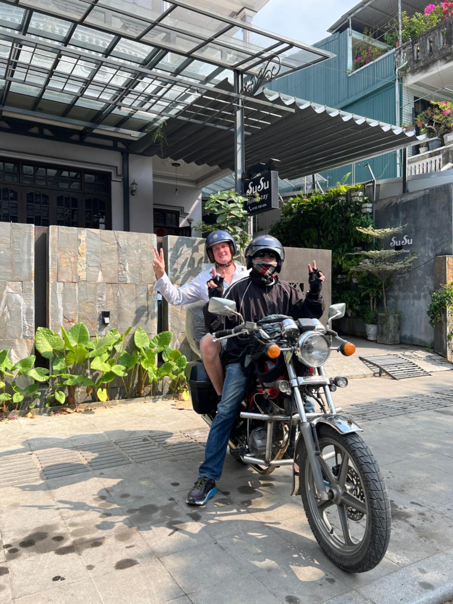 Susu Homestay Hue Thon Kim Long Екстериор снимка